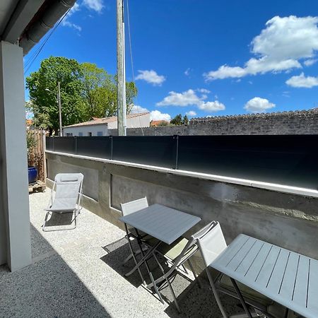 Maison Chaleureuse Avec Terrasse Privative Proche De La Gare Et Du Centre-Ville Рошвор Екстериор снимка